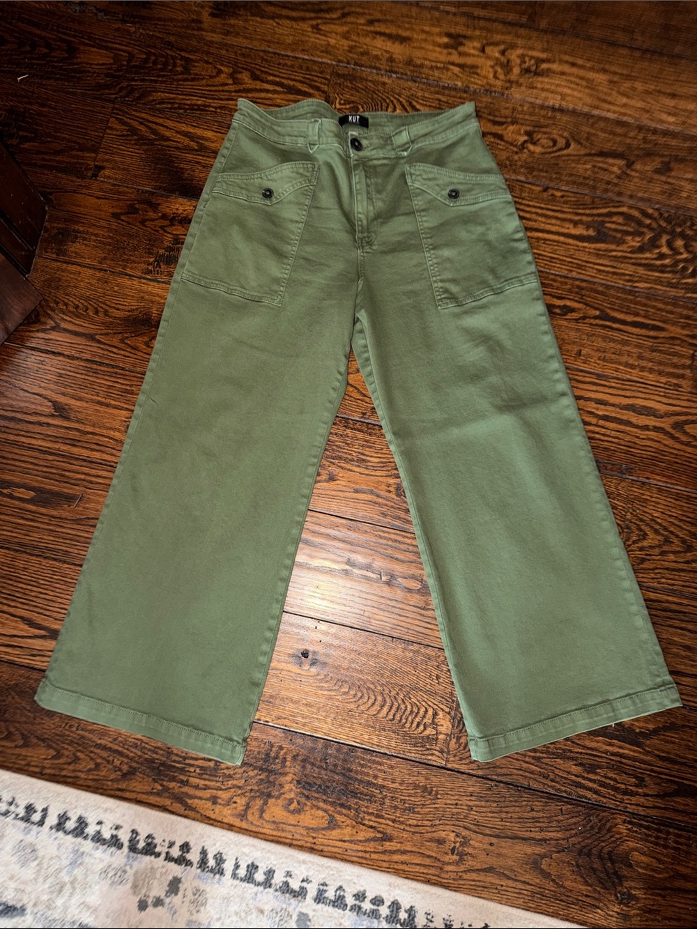 Kut from the Kloth Meg Olive Green Wide Leg Cargo Pants